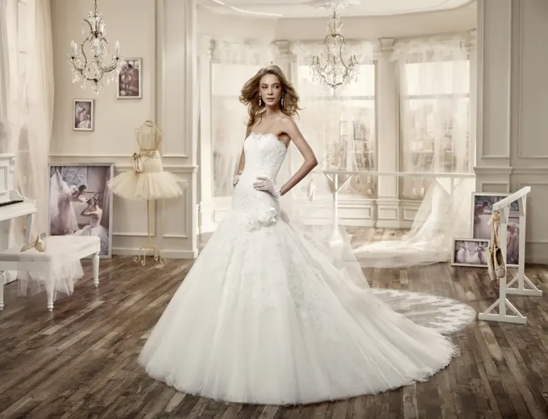 Abito da sposa 5 – Ricamificio Mauriello Sposa, Montesarchio
