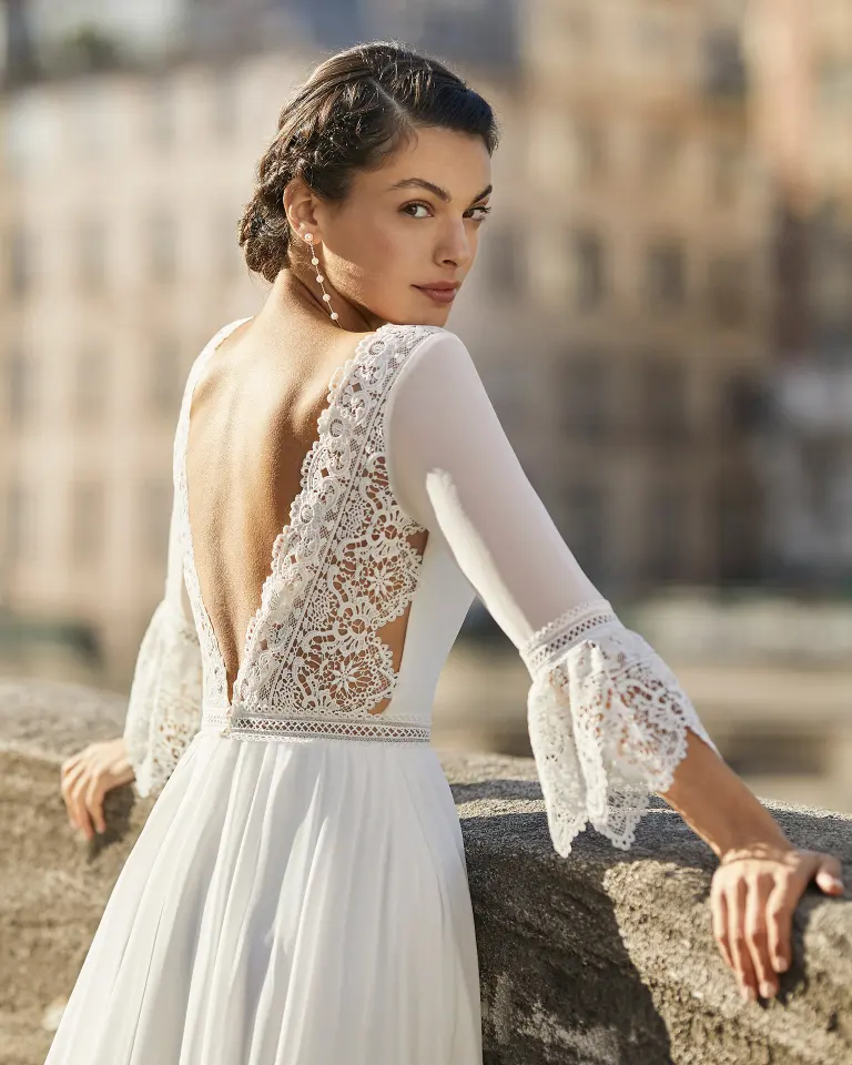 Abito da sposa 10 – Ricamificio Mauriello Sposa, Montesarchio