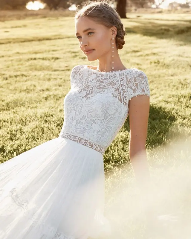 Abito da sposa 104 – Ricamificio Mauriello Sposa, Montesarchio