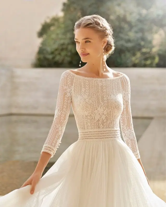 Abito da sposa 2 – Ricamificio Mauriello Sposa, Montesarchio