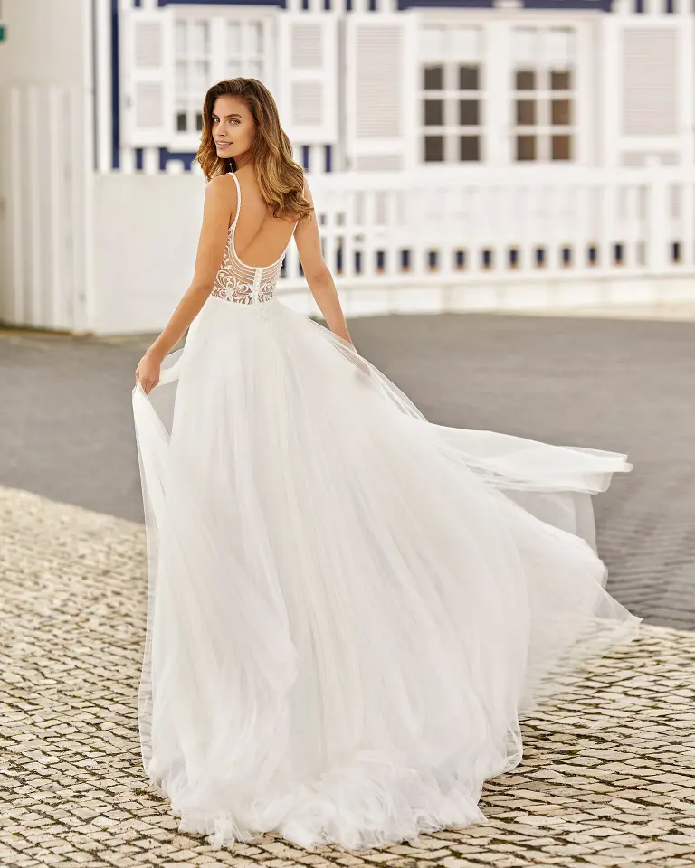 Abito da sposa 39 – Ricamificio Mauriello Sposa, Montesarchio