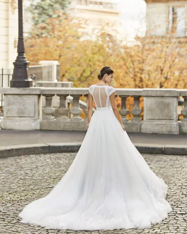 Abito da sposa 135 – Ricamificio Mauriello Sposa, Montesarchio
