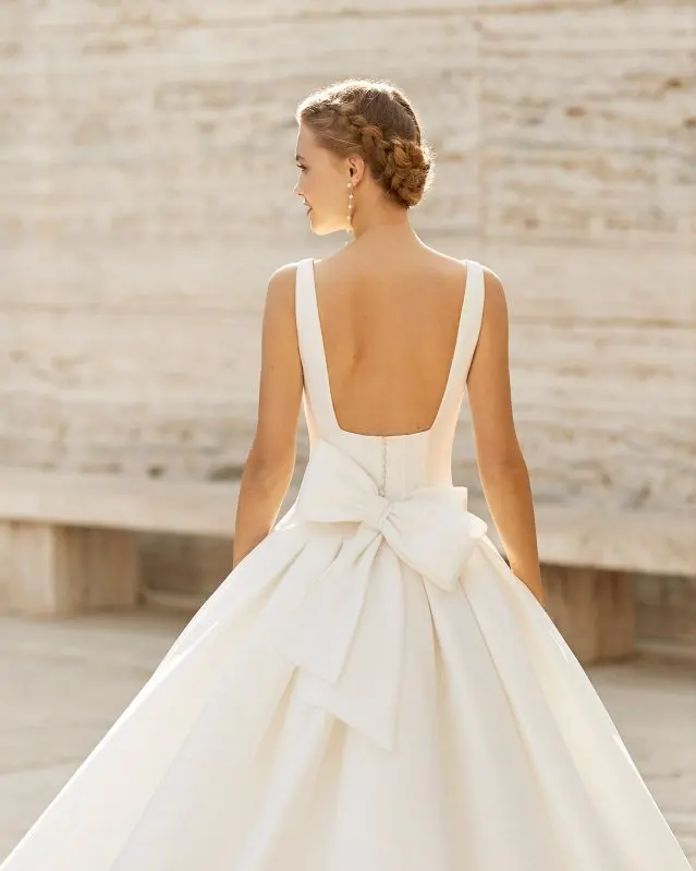Abito da sposa 88 – Ricamificio Mauriello Sposa, Montesarchio