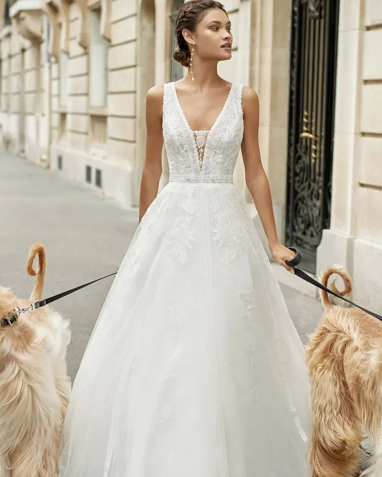 Abito da sposa 61 – Ricamificio Mauriello Sposa, Montesarchio