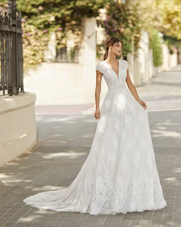 Abito da sposa 149 – Ricamificio Mauriello Sposa, Montesarchio