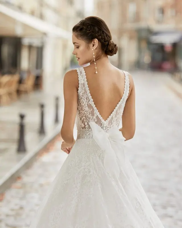 Abito da sposa 154 – Ricamificio Mauriello Sposa, Montesarchio